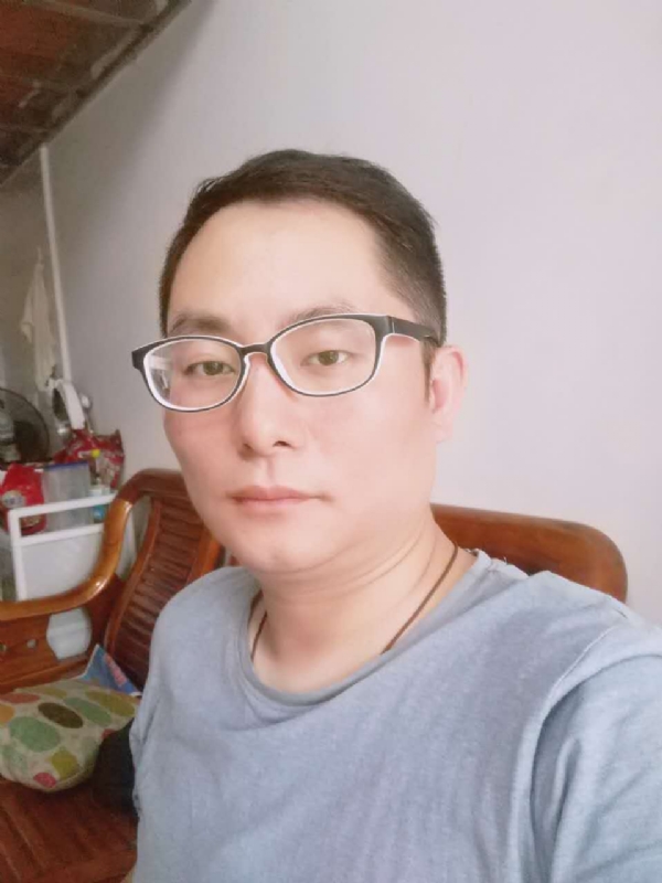 流星的尾巴的第一张照片--华安征婚网