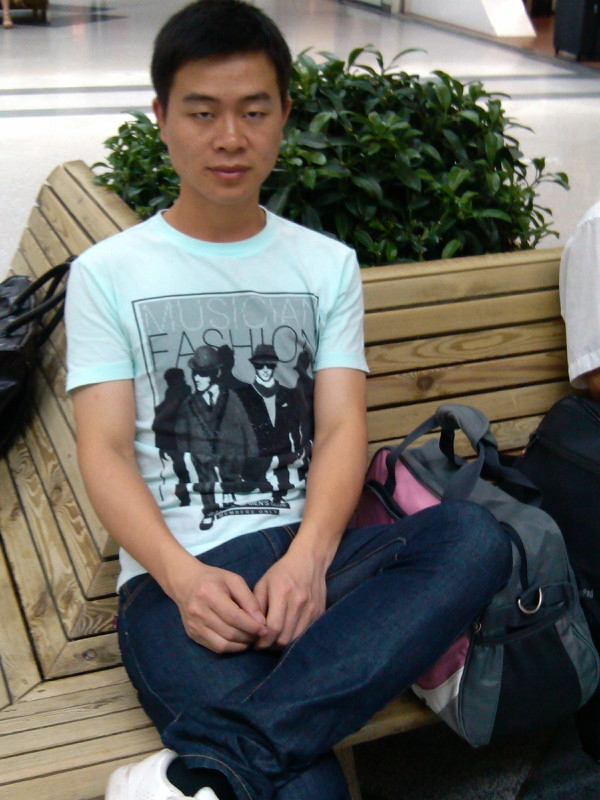 平头哥的第一张照片--华安征婚网