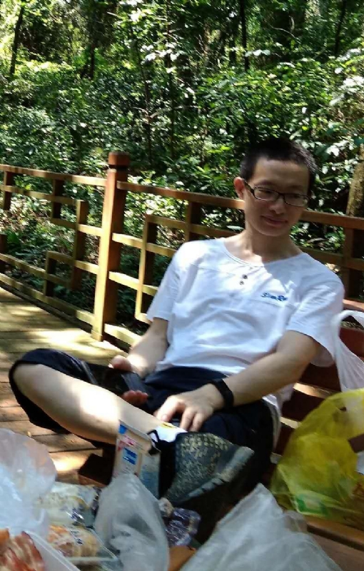 亲临的第一张照片--华安征婚网
