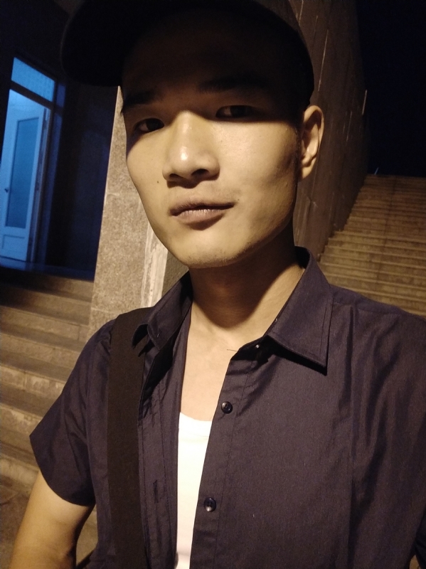 各取所需的第一张照片--华安征婚网
