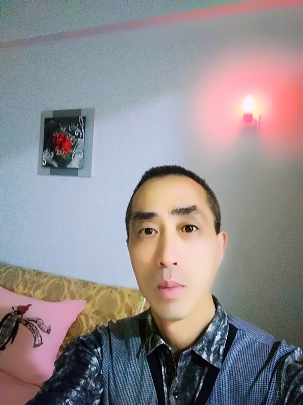 真诚的第一张照片--华安征婚网