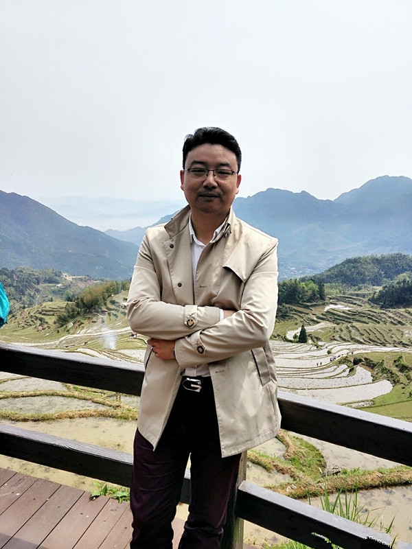 过往的第二张照片--华安征婚网