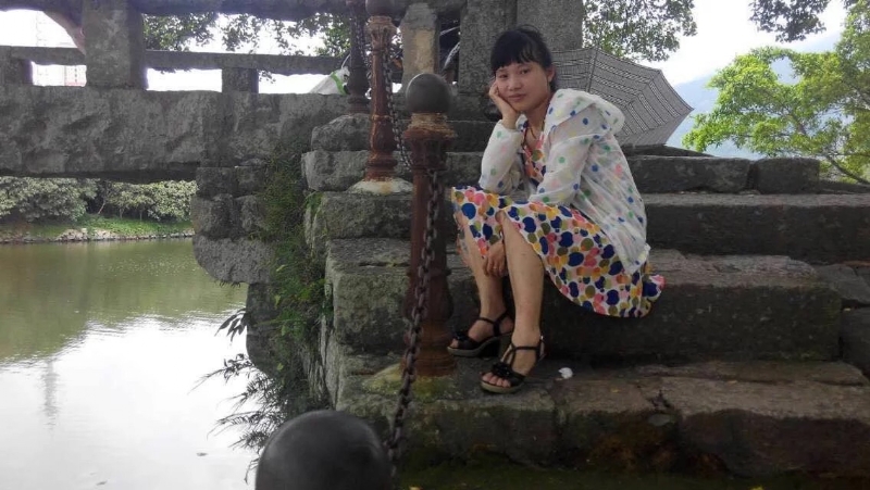 女子悠然的第一张照片--华安征婚网