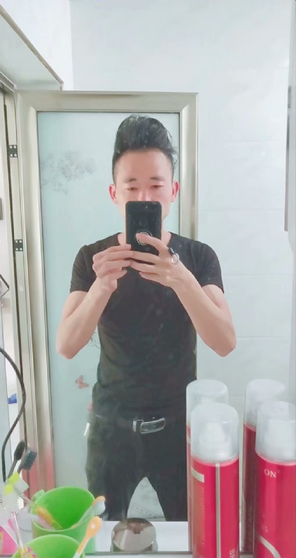 邱利平的第一张照片--华安征婚网