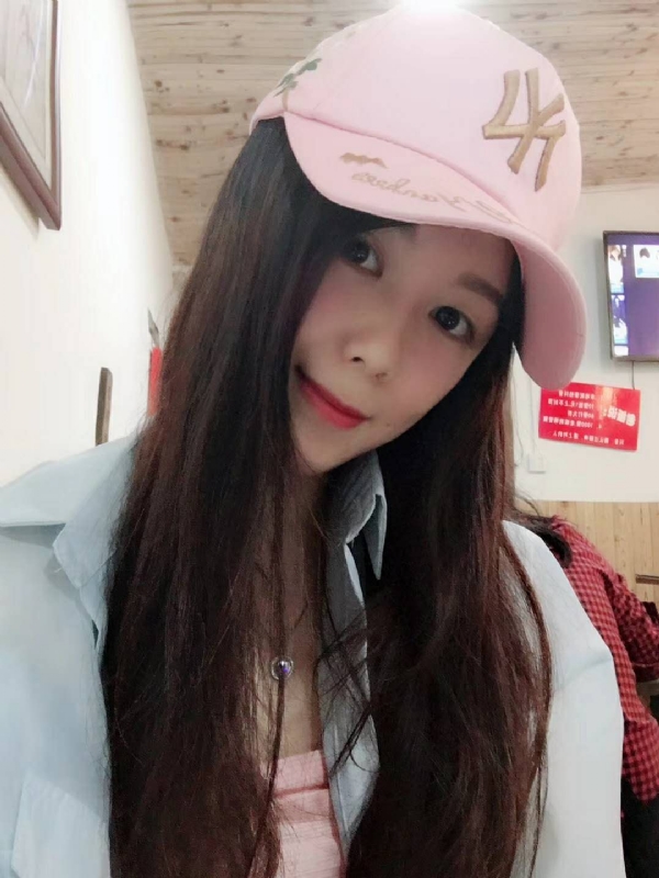 丹丹的第三张照片--华安征婚网