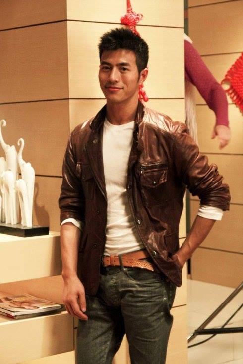 李家佑的第一张照片--华安征婚网
