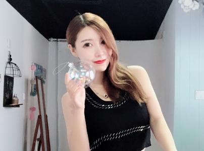 玫瑰有刺勿随意的第四张照片--华安征婚网