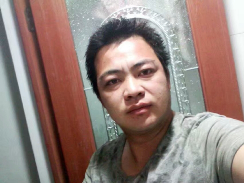 往事随风的第一张照片--华安征婚网