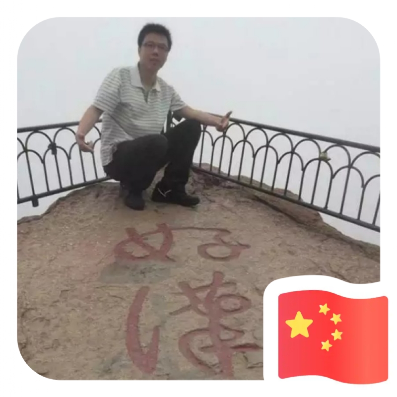 一只小虎牙的第一张照片--华安征婚网