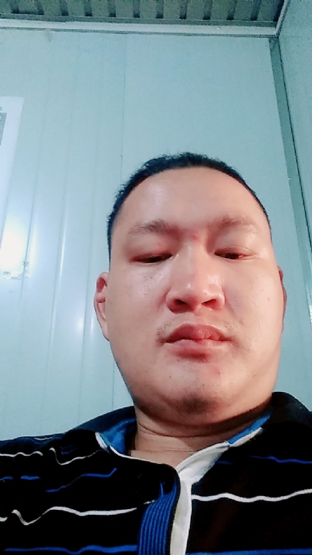 随缘随风的第一张照片--华安征婚网