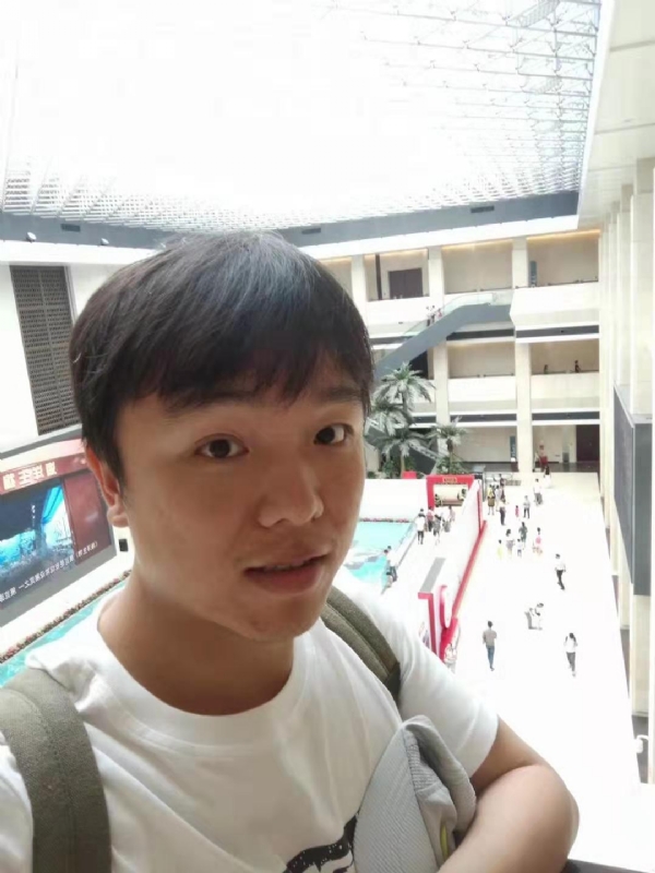 五月的第一张照片--华安征婚网