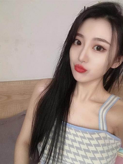 倩倩的第一张照片--华安征婚网