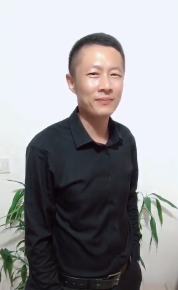 地huhi的第一张照片--华安征婚网