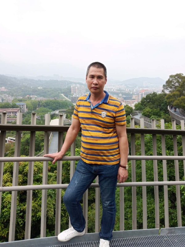 彭一的第一张照片--华安征婚网