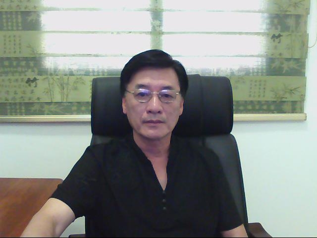 凡人老黄的第一张照片--华安征婚网