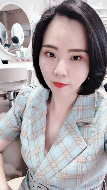 固执的第一张照片--华安征婚网