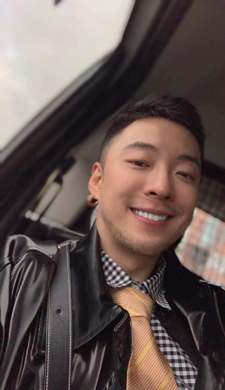 平凡英雄的第二张照片--华安征婚网