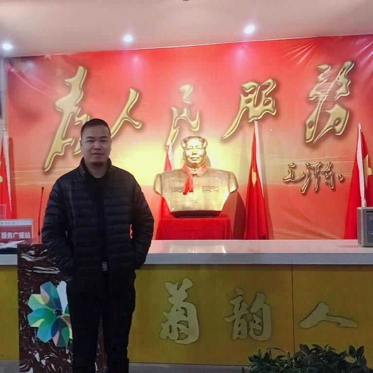 哥币老罗的第一张照片--华安征婚网