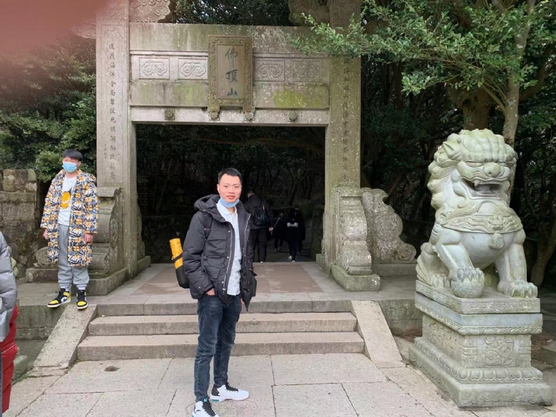 志东的第一张照片--华安征婚网