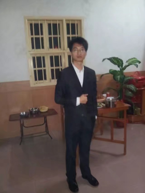 潇湘剑雨的第一张照片--华安征婚网