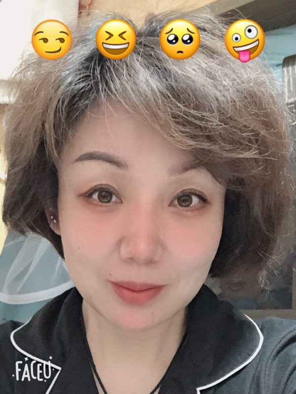 飘拂的第一张照片--华安征婚网