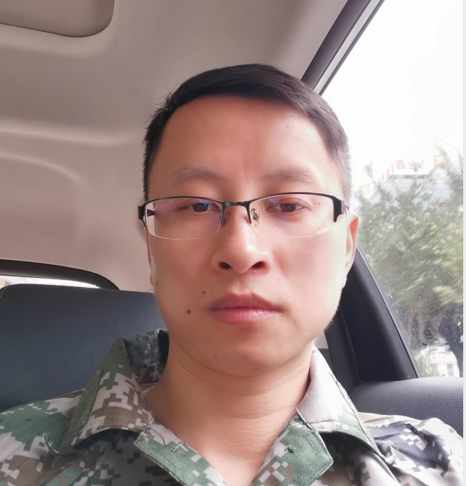 风来云意的第一张照片--华安征婚网