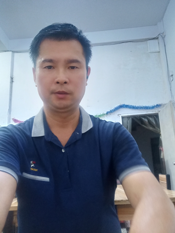 我是自强不息的第一张照片--华安征婚网