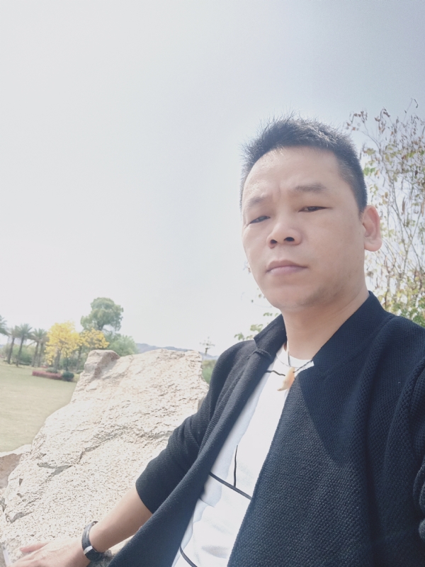 受伤的人的第一张照片--华安征婚网
