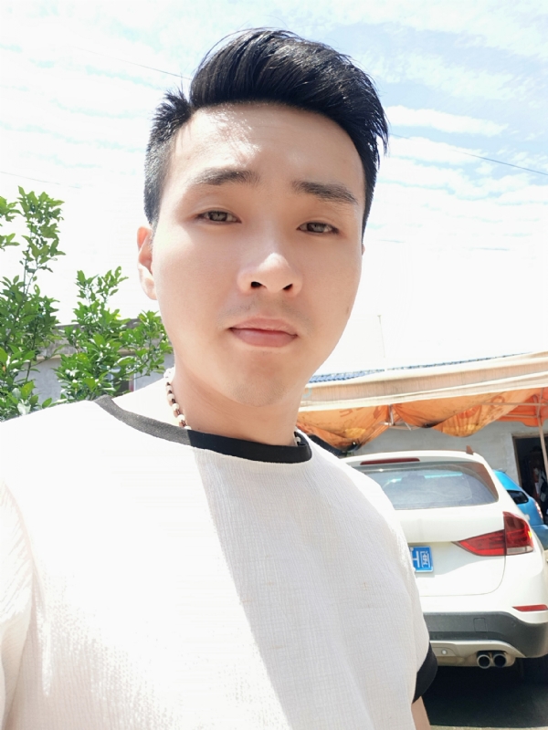 人间烟火的第一张照片--华安征婚网