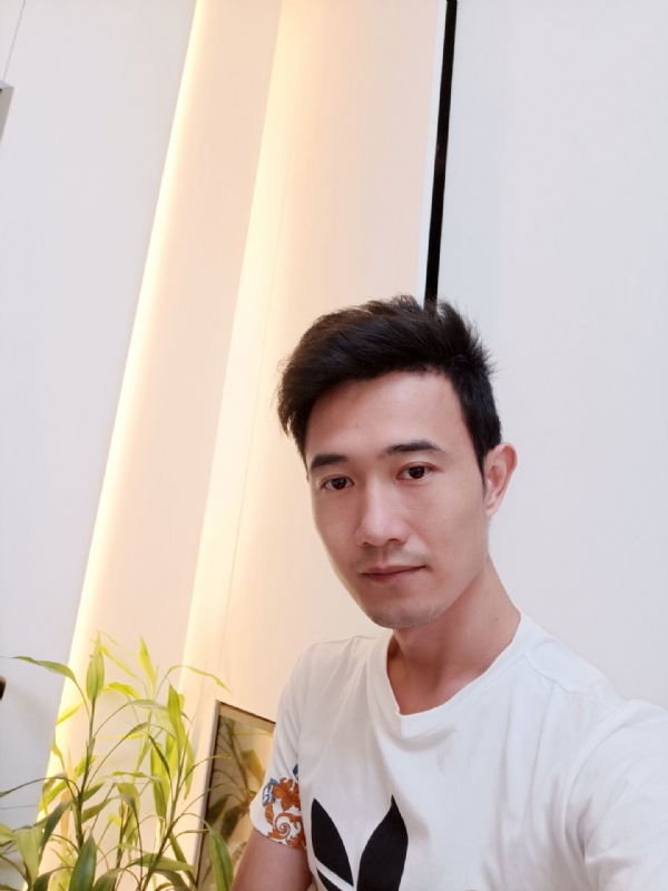 简的第一张照片--华安征婚网