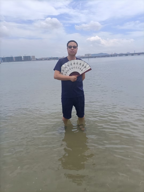 浪迹天涯的第一张照片--华安征婚网