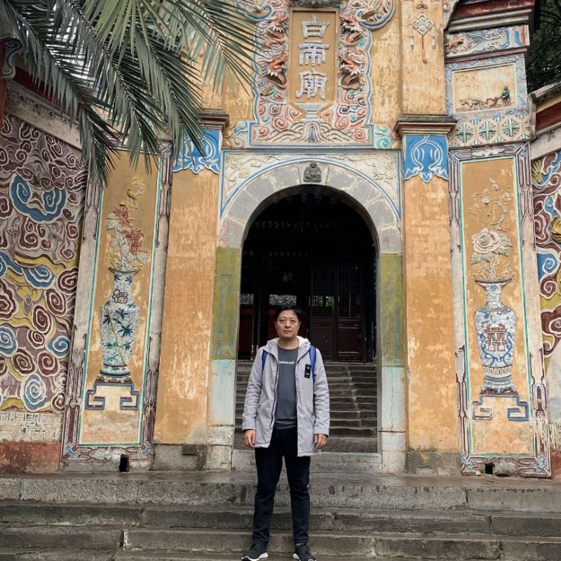 一缕阳光的第一张照片--华安征婚网