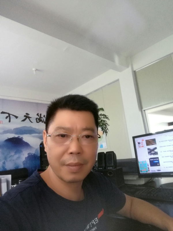 心平气和的第一张照片--华安征婚网
