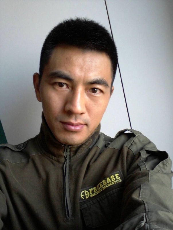 鐵血柔情的第二张照片--华安征婚网