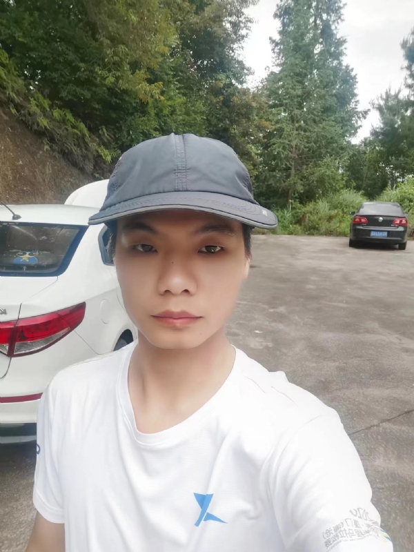 执手幸福的第一张照片--华安征婚网