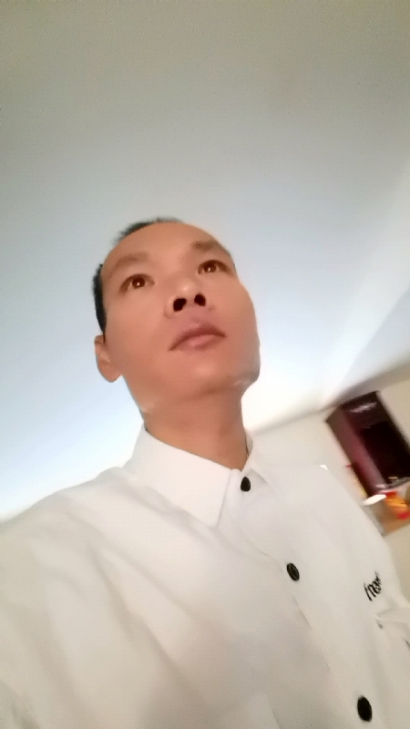 只影向谁去的第五张照片--华安征婚网