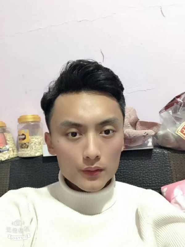 独孤一人的第一张照片--华安征婚网