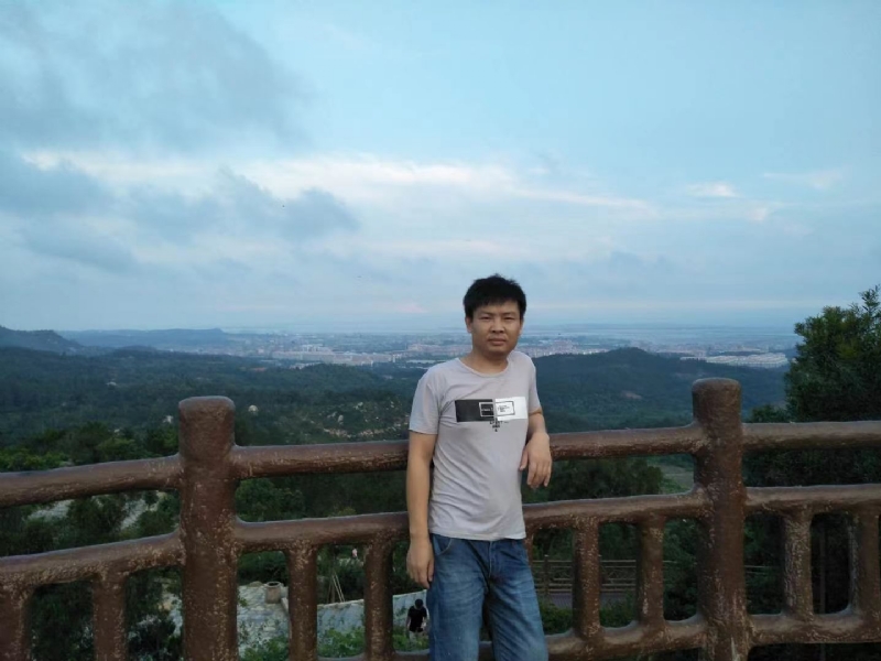 危建华的第三张照片--华安征婚网