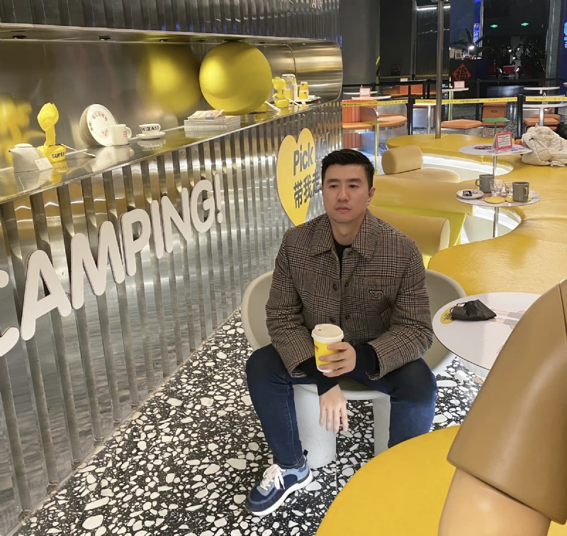 海邊漫步的第一张照片--华安征婚网