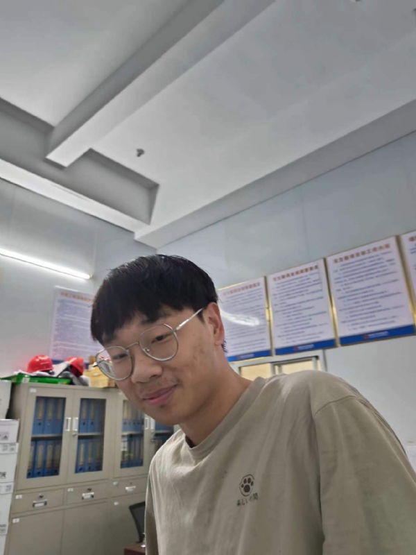 牛子弟的第一张照片--华安征婚网