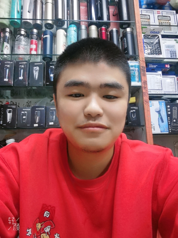 没有名字的人的第一张照片--华安征婚网