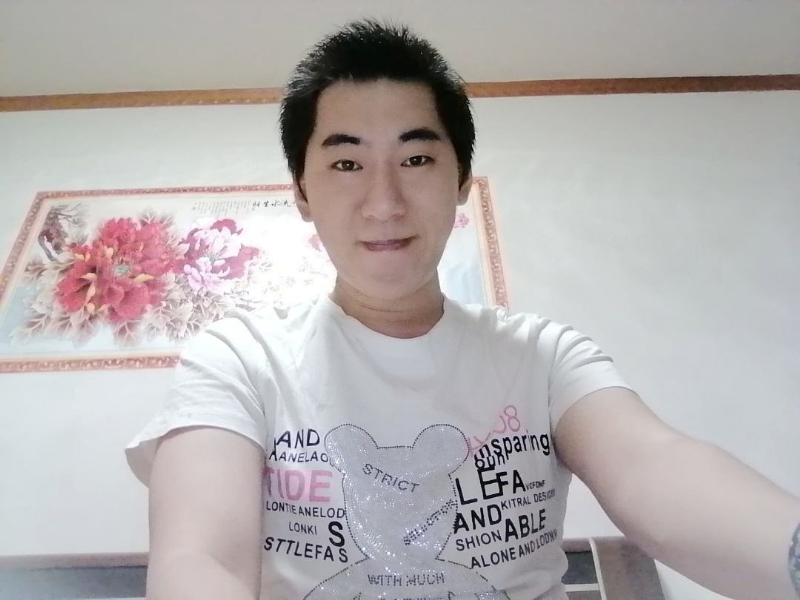 缘分天定的第一张照片--华安征婚网