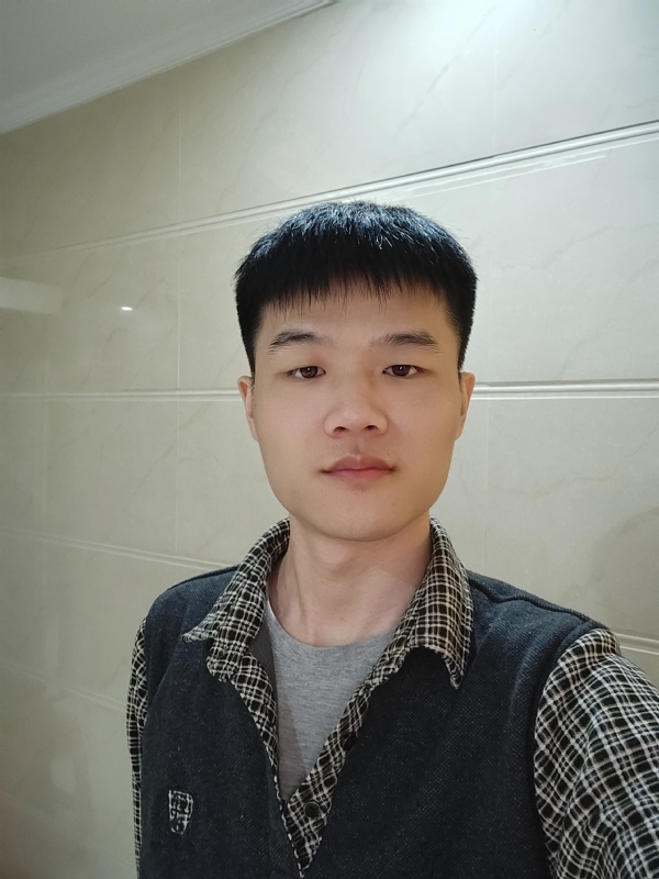 念头通达的第一张照片--华安征婚网