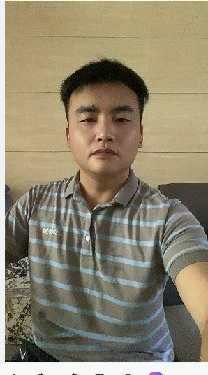 走在红毯那一天的第一张照片--华安征婚网