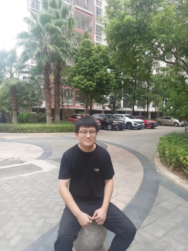 等闲的第三张照片--华安征婚网