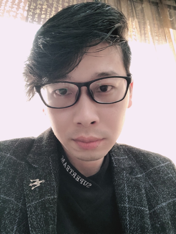 在等一个人的第一张照片--华安征婚网