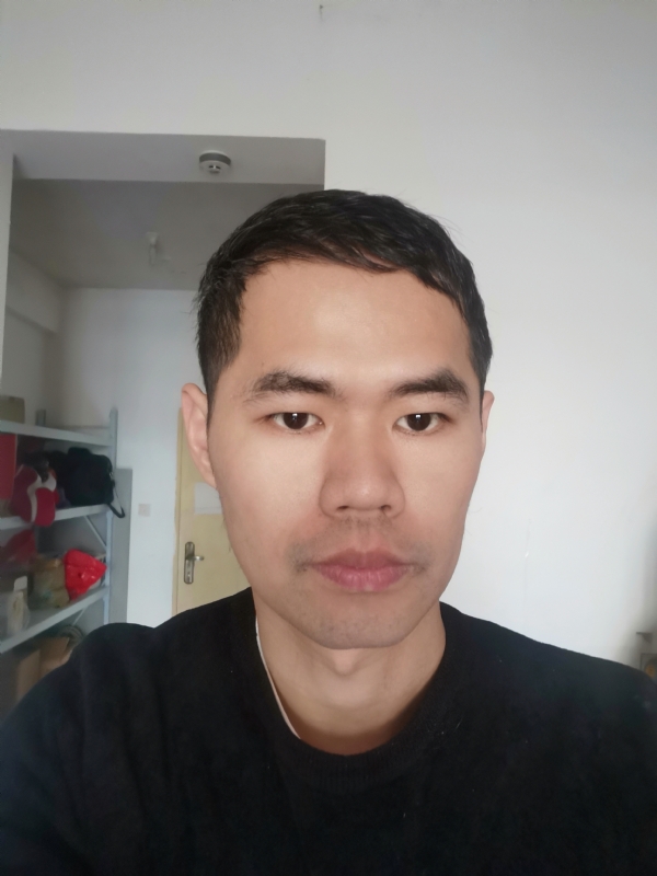 梦想在飞翔的第三张照片--华安征婚网