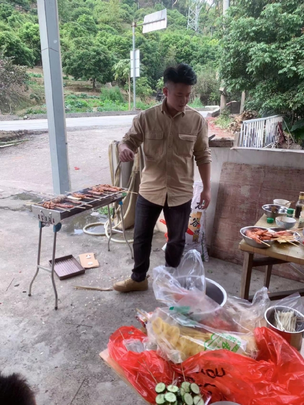 你黑我哟的第一张照片--华安征婚网