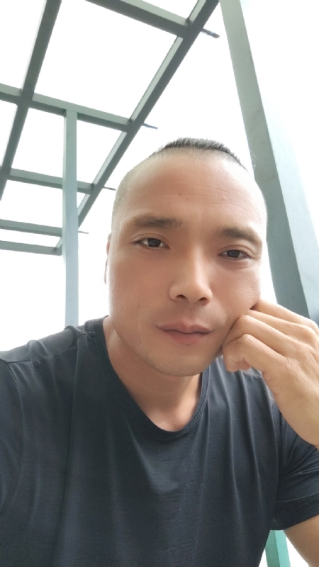 伯爵的第三张照片--华安征婚网
