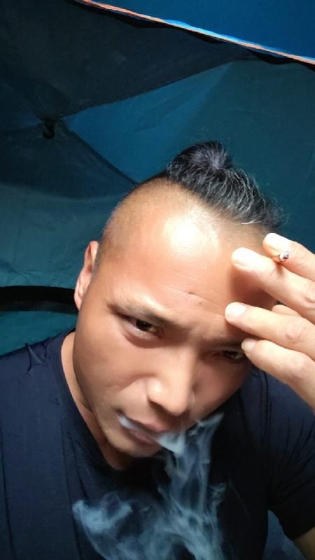 伯爵的第四张照片--华安征婚网
